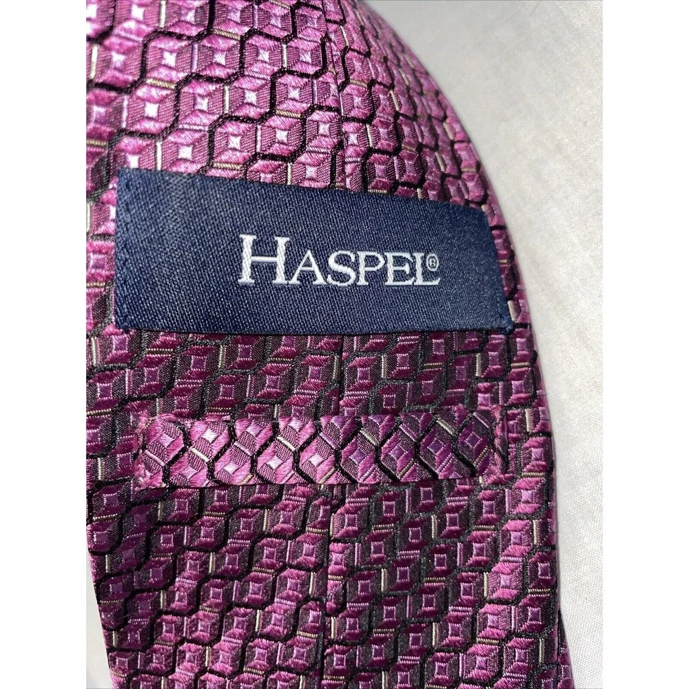 Haspel Men’s Dress Tie Size 56” Purple Geometric Business Formal Wedding City